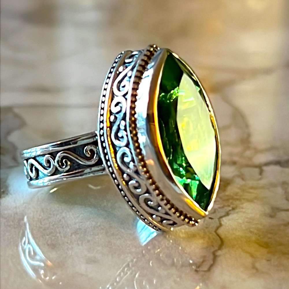 Chartreuse Quartz Ring